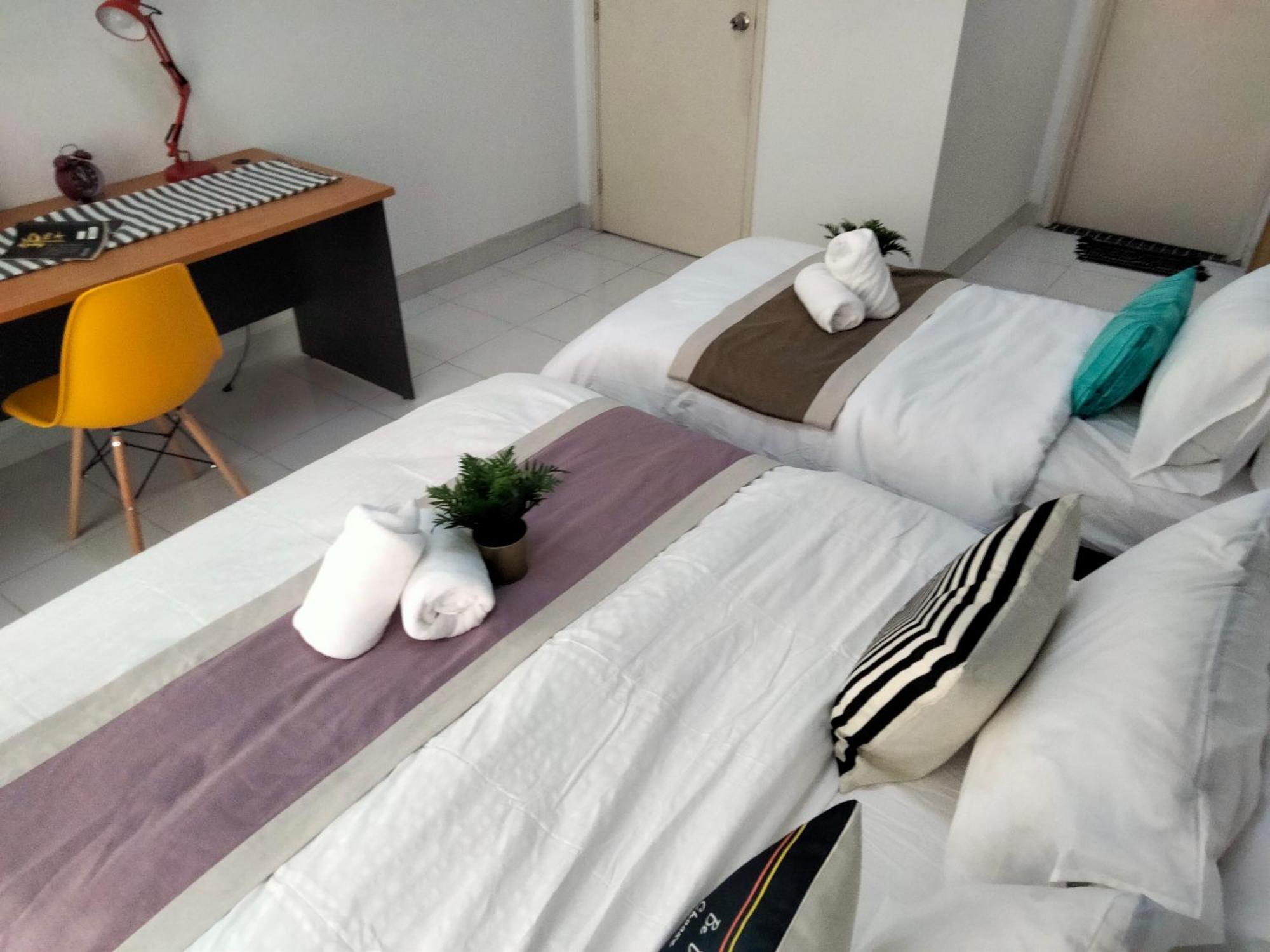 Cyberia Crescent - 3 Bedroom 8 Pax Apartment *