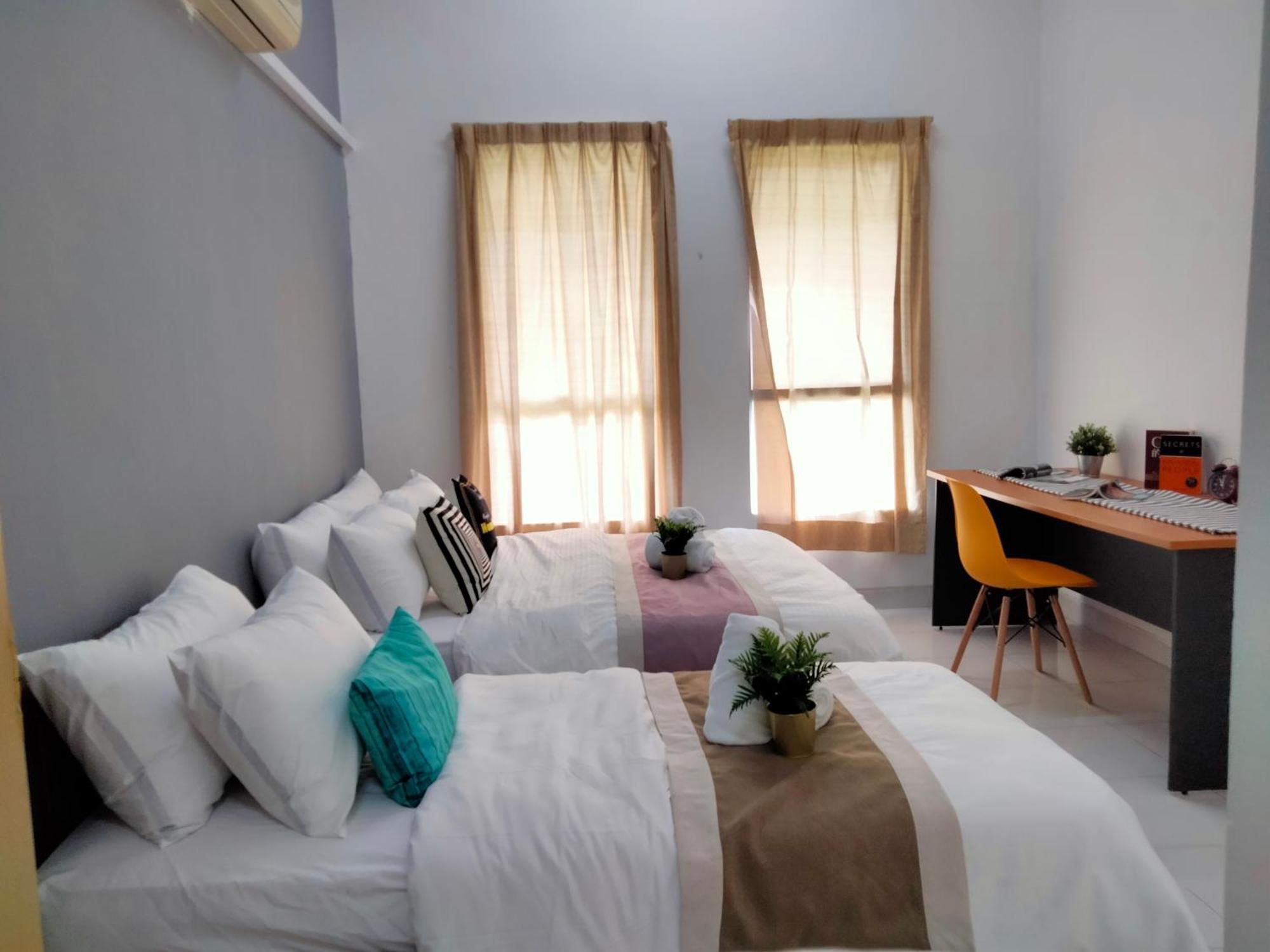 Apartment Cyberia Crescent - 3 Bedroom 8 Pax *